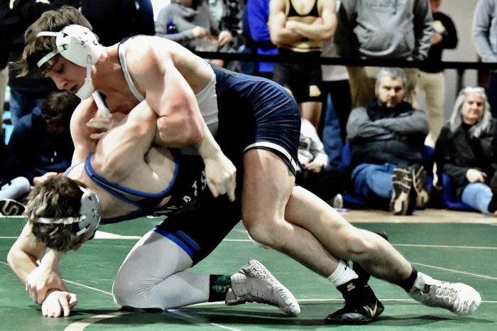 Read more about the article 2021-22 DTN All-County Wrestling Team